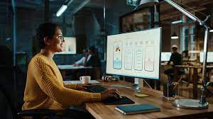 What are the responsibilities of a web designer?