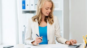 How much do bookkeepers charge?