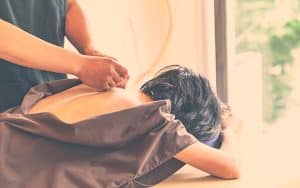 How do I market myself as an acupuncturist?