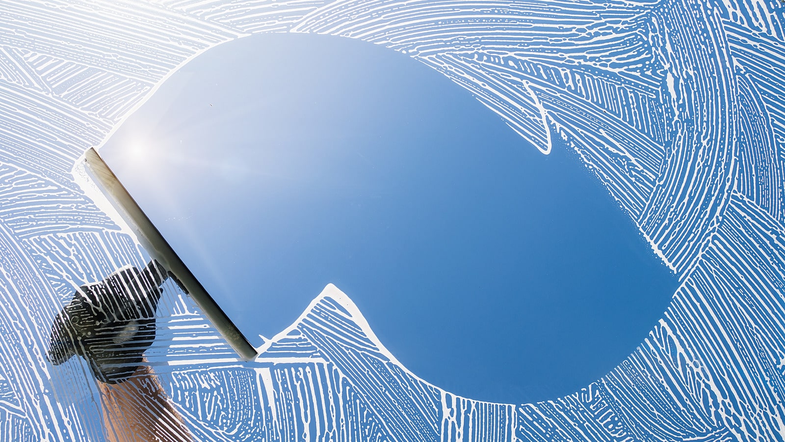 How long should a window cleaner take?