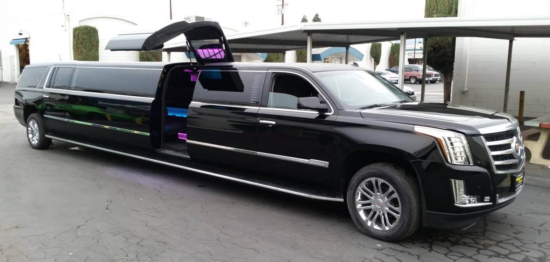 What is the difference between a limo and a stretch limo?